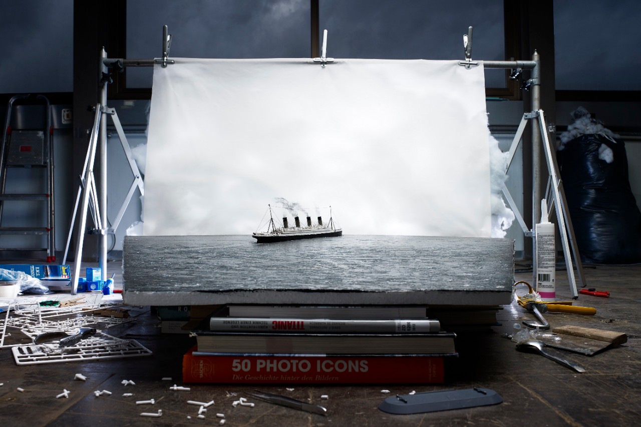 Jojakim Cortis & Adrian Sonderegger_Making of 'The last photo of the T itanic afloat'.jpg