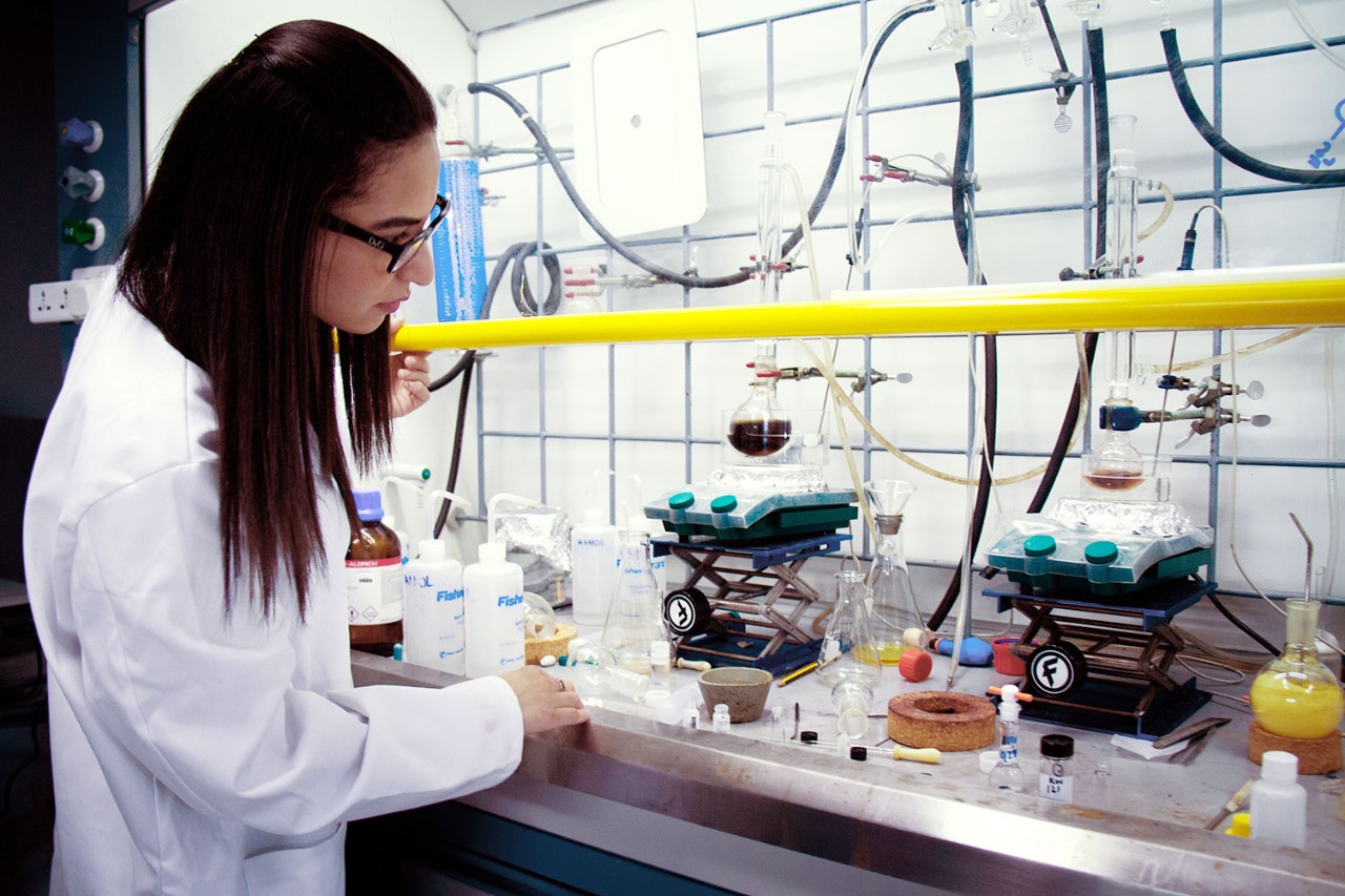 NYUAD Assistant Professor of Chemistry Ali Trabolsi and NYUAD Postdoctoral Associate Farah Benyettou at the Center for Science and Engineering. At the Center, Trabolsi leads the Trabolsi Research Group, which focuses on supramolecular multifunctional systems: these are modified molecules developed by chemists for applications in a variety of fields, including medicine and engineering. The group has produced cutting-edge research that may help improve the effectiveness of drugs used for cancer treatment. 