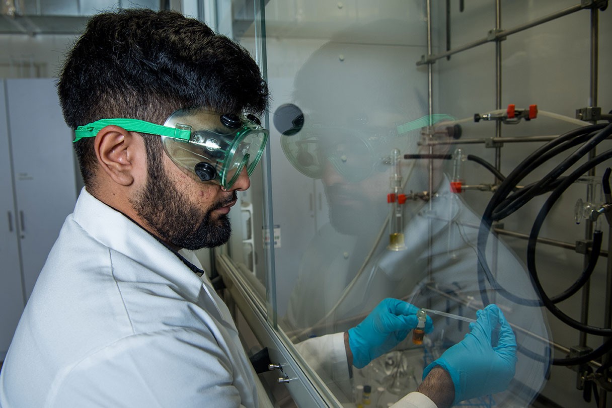 Muhammad Haider creates a supersaturated solution of ROY, one of the most polymorphic compounds known today.
