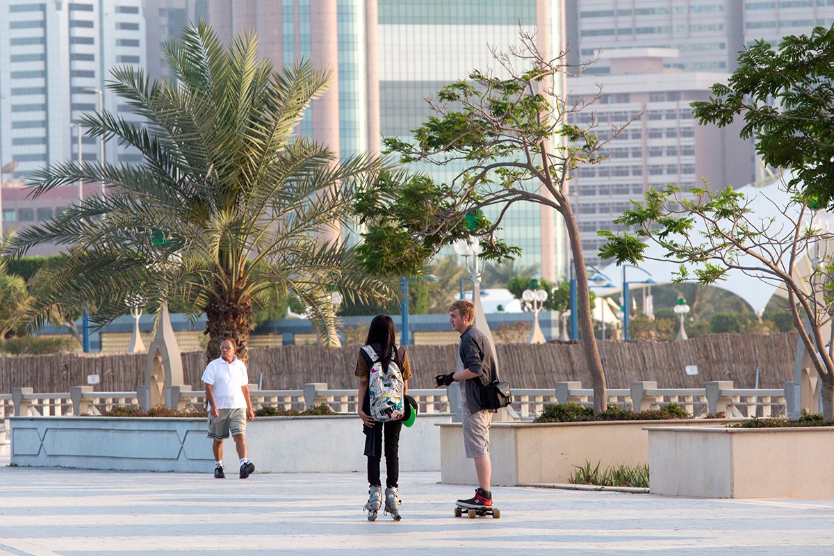 The Corniche walkway in Abu Dhabi runs more than 10 kilometers along the beachfront.