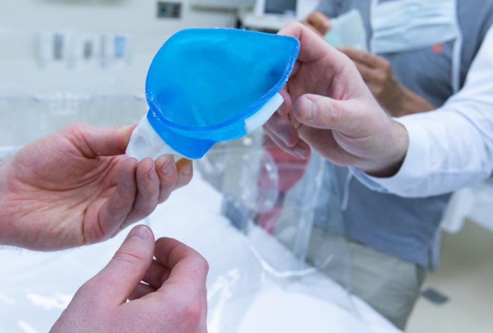 NYU Abu Dhabi and Mubadala Healthcare Develop Reusable N-95 Mask - NYU ...